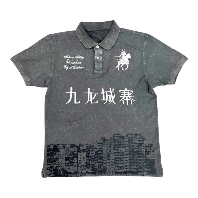 Polo Bordado "Kowloon" Premium Adrian Alley LIMITED EDITION